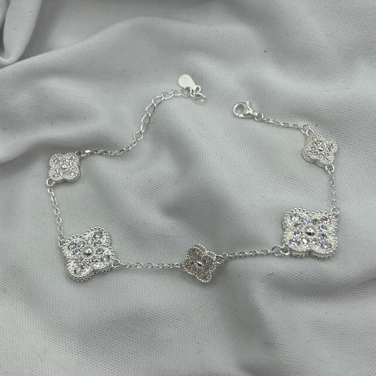 Pulsera de Trébol Estilo Combinado con Circonia