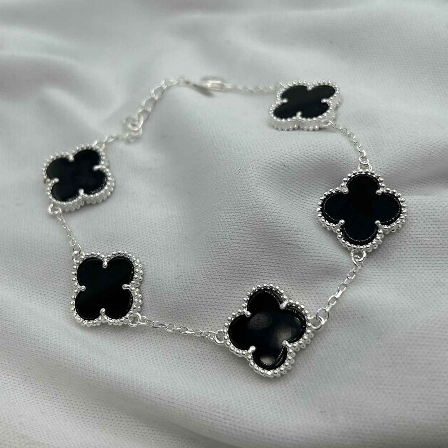 Trébol Negro Grande (Pulsera)