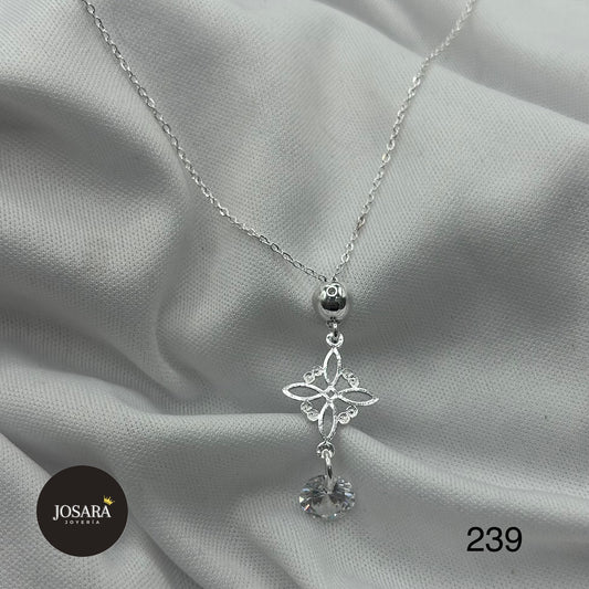 Nudo de Bruja con Circonia colgando (Collar)